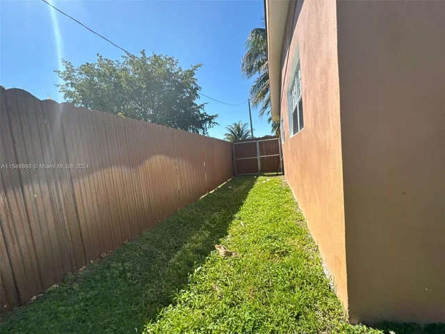 19431 NE 1st Ct, Miami FL 33179