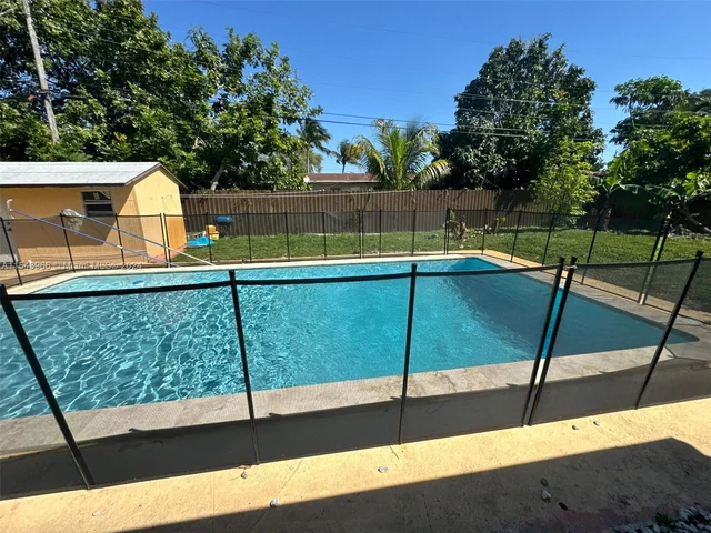 19431 NE 1st Ct, Miami FL 33179