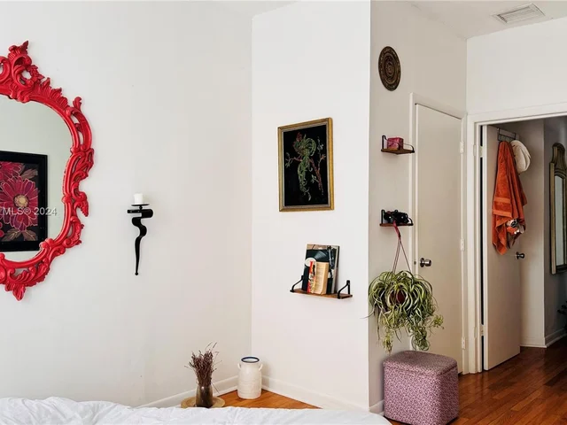 6881 Bay Dr # 22, Miami Beach FL 33141