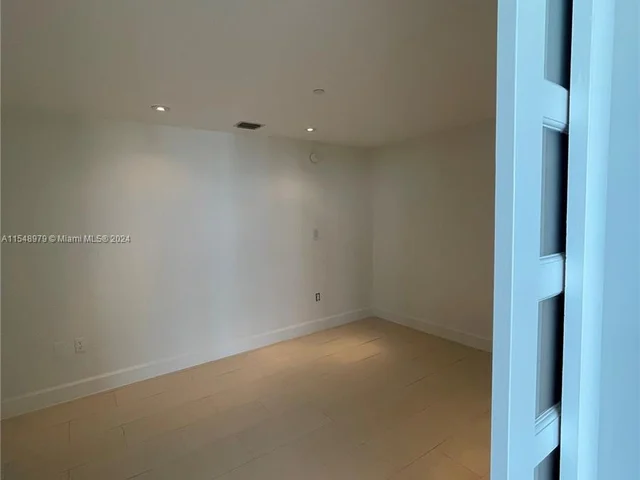 495 Brickell Ave # 5102, Miami FL 33131