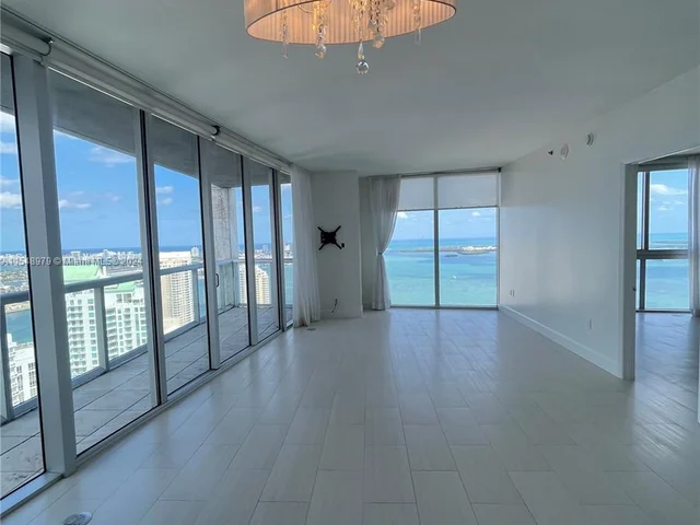 495 Brickell Ave # 5102, Miami FL 33131