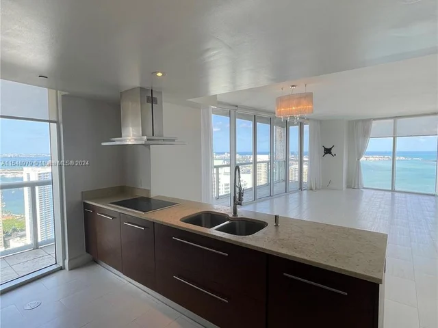 495 Brickell Ave # 5102, Miami FL 33131