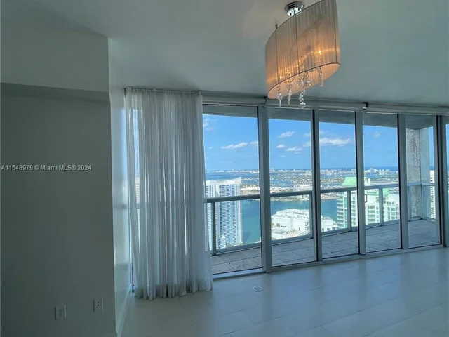 495 Brickell Ave # 5102, Miami FL 33131