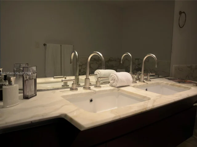 2627 S Bayshore Dr # 808, Miami FL 33133