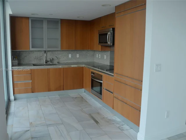 2627 S Bayshore Dr # 808, Miami FL 33133