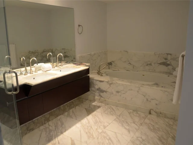 2627 S Bayshore Dr # 808, Miami FL 33133