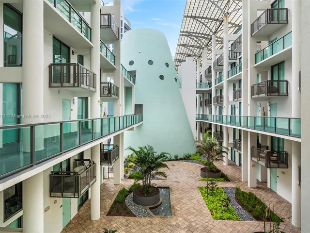 6000 Collins Ave # 327, Miami Beach FL 33140