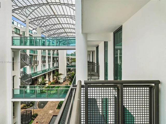 6000 Collins Ave # 327, Miami Beach FL 33140