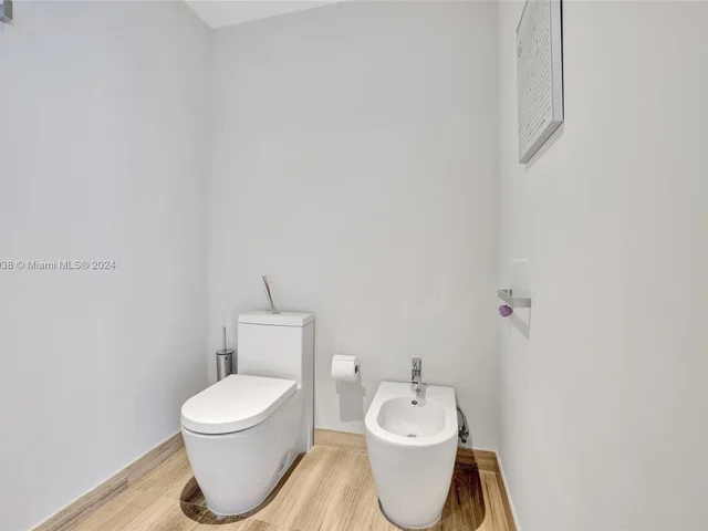 360 Ocean Dr # 601S, Key Biscayne FL 33149