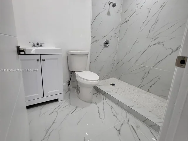 9900 SW 45th St, Miami FL 33165