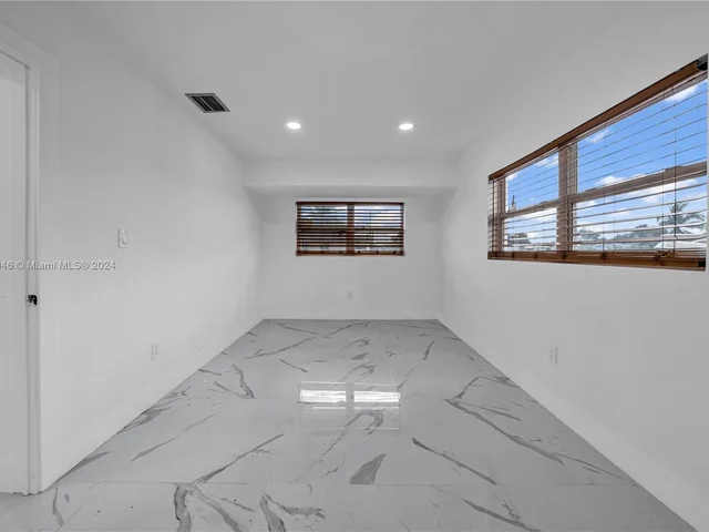 9900 SW 45th St, Miami FL 33165