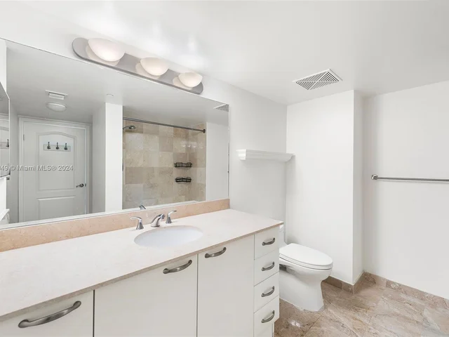 2101 Brickell Ave # 906, Miami FL 33129