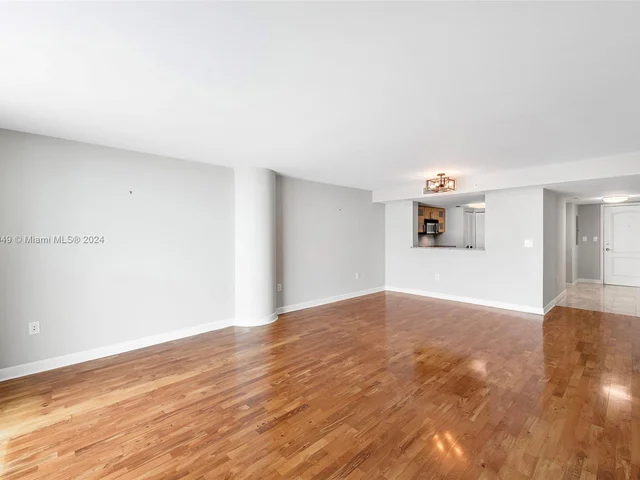 2101 Brickell Ave # 906, Miami FL 33129