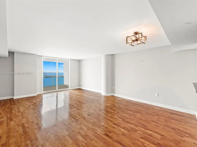 2101 Brickell Ave # 906, Miami FL 33129