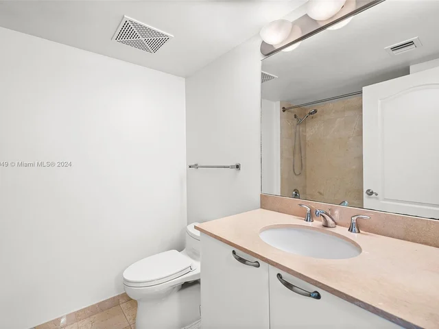 2101 Brickell Ave # 906, Miami FL 33129