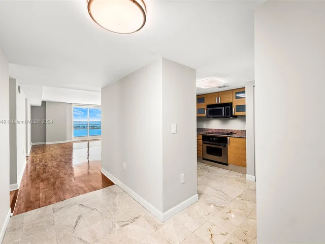 2101 Brickell Ave # 906, Miami FL 33129