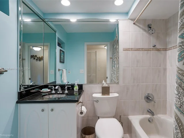 1057 Hillsboro Mile # 214, Hillsboro Beach FL 33062