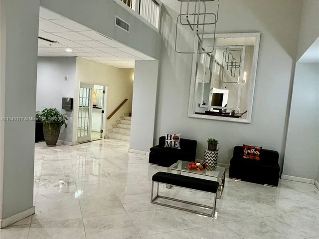 2780 NE 183rd St # 302, Aventura FL 33160