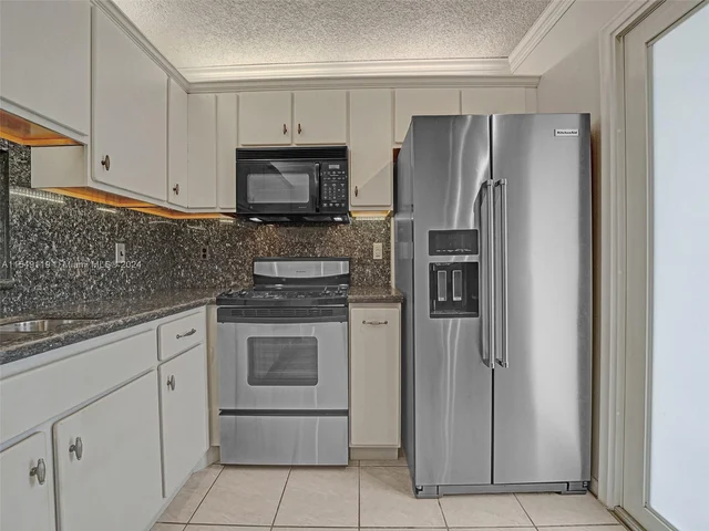 1024 SE 3rd Ave # 305, Dania Beach FL 33004