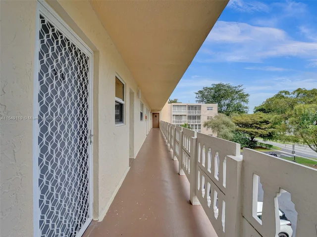 1024 SE 3rd Ave # 305, Dania Beach FL 33004