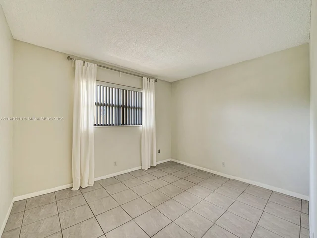 1024 SE 3rd Ave # 305, Dania Beach FL 33004