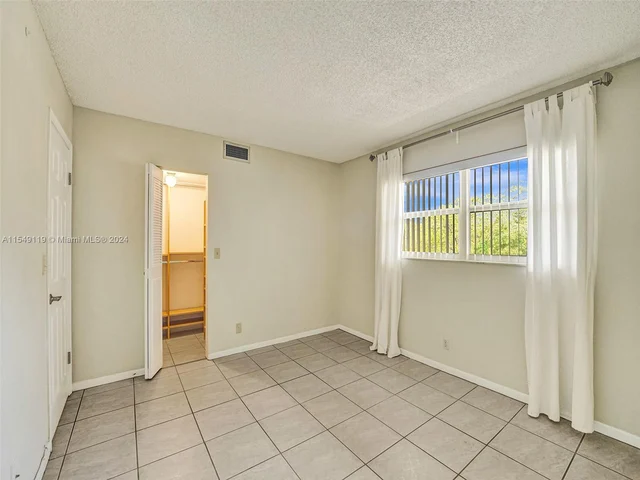 1024 SE 3rd Ave # 305, Dania Beach FL 33004