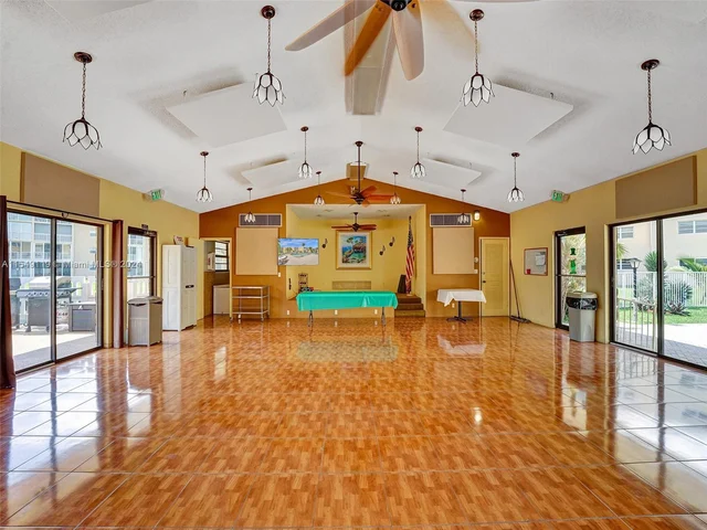 1024 SE 3rd Ave # 305, Dania Beach FL 33004