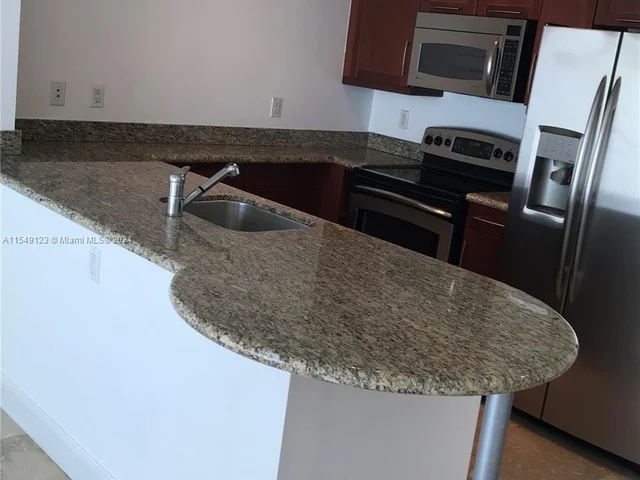 7275 SW 90th St # C313, Miami FL 33156