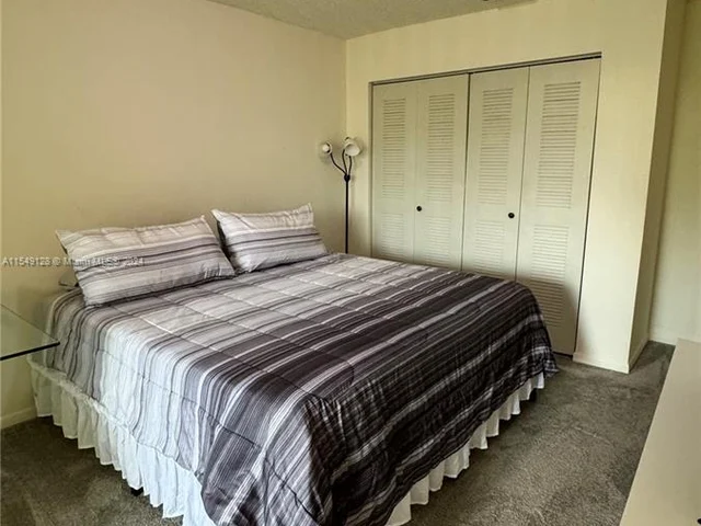 910 Constitution Dr # 910E, Homestead FL 33034