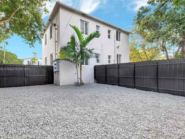 3783 SW 27th St # 0, Miami FL 33134