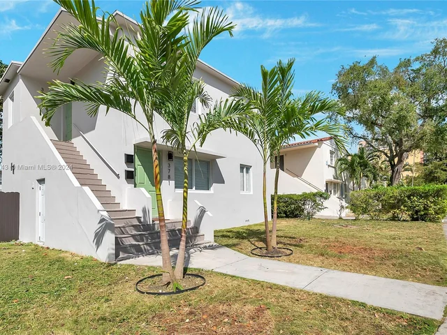 3783 SW 27th St # 0, Miami FL 33134