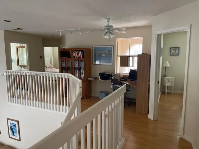 1095 Weeping Willow Way, Hollywood FL 33019