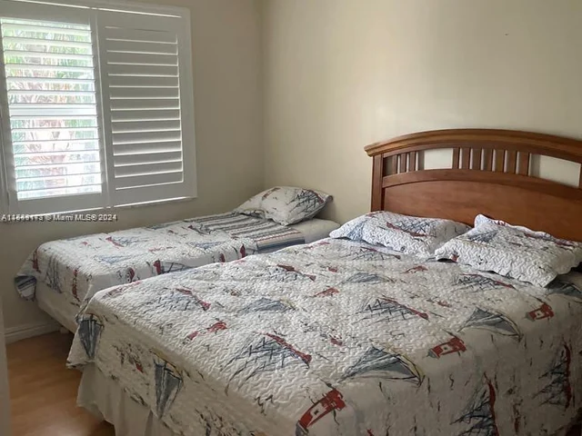 1095 Weeping Willow Way, Hollywood FL 33019