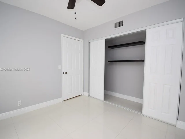 14 Chestnut Cir, Cooper City FL 33026