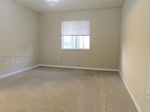 6505 Emerald Dunes Dr # 208, West Palm Beach FL 33411