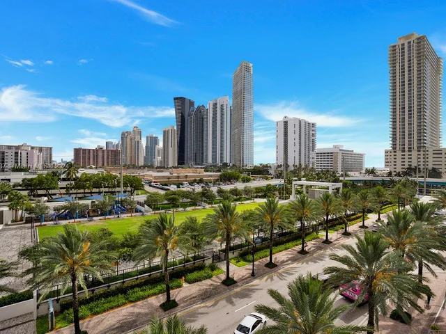 150 Sunny Isles Blvd # 805, Sunny Isles Beach FL 33160