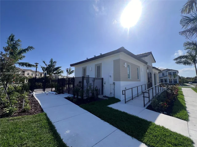 26487 SW 148 Ave, Homestead FL 33032