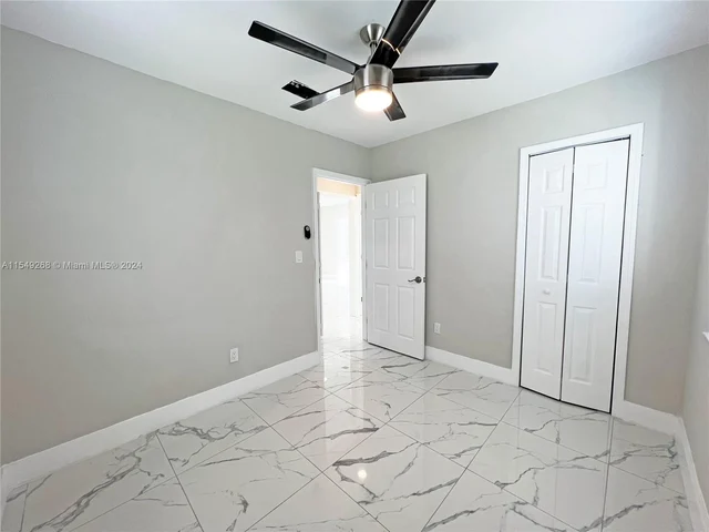 6938 NW 6th Ave, Miami FL 33150