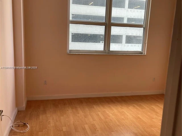 186 SE 12th TER # 708, Miami FL 33131