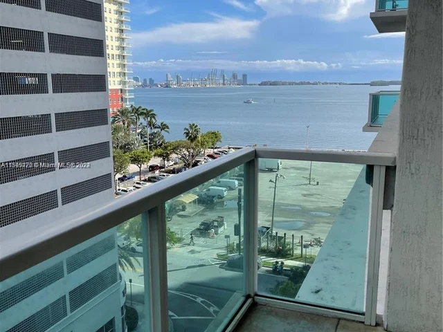 186 SE 12th TER # 708, Miami FL 33131