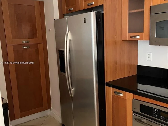 186 SE 12th TER # 708, Miami FL 33131