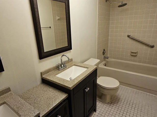 1189 NW 122nd Ter, Pembroke Pines FL 33026