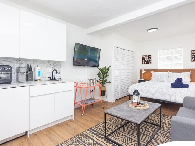 2975 NW 14th Ave, Miami FL 33142