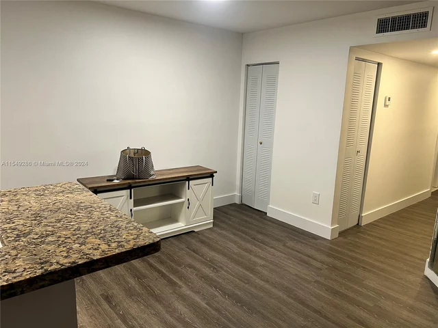 19055 NW 62nd Ave # 104, Hialeah FL 33015