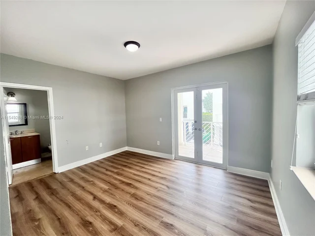 1045 SW 9th Ct # P, Miami FL 33130