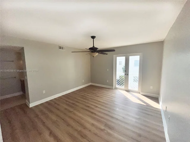 1045 SW 9th Ct # P, Miami FL 33130