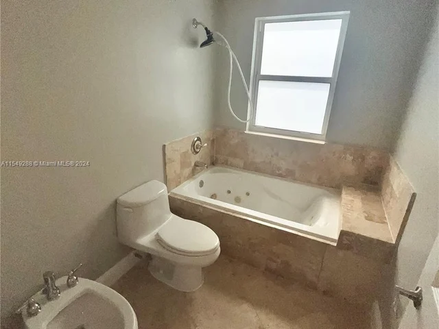 1045 SW 9th Ct # P, Miami FL 33130