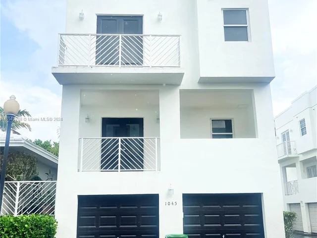 1045 SW 9th Ct # P, Miami FL 33130