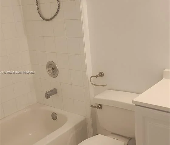 470 S Park Rd # 203, Hollywood FL 33021