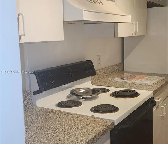 470 S Park Rd # 203, Hollywood FL 33021